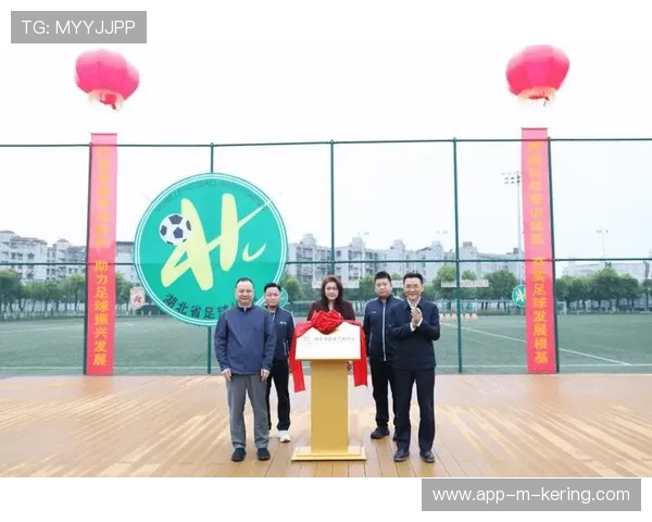 足球俱乐部在青训中设立学业与职业双轨辅导体系,足球青训机构发展计划 足球俱乐部在青训中设立学业与职业双轨辅导体系,足球青训机构发展计划